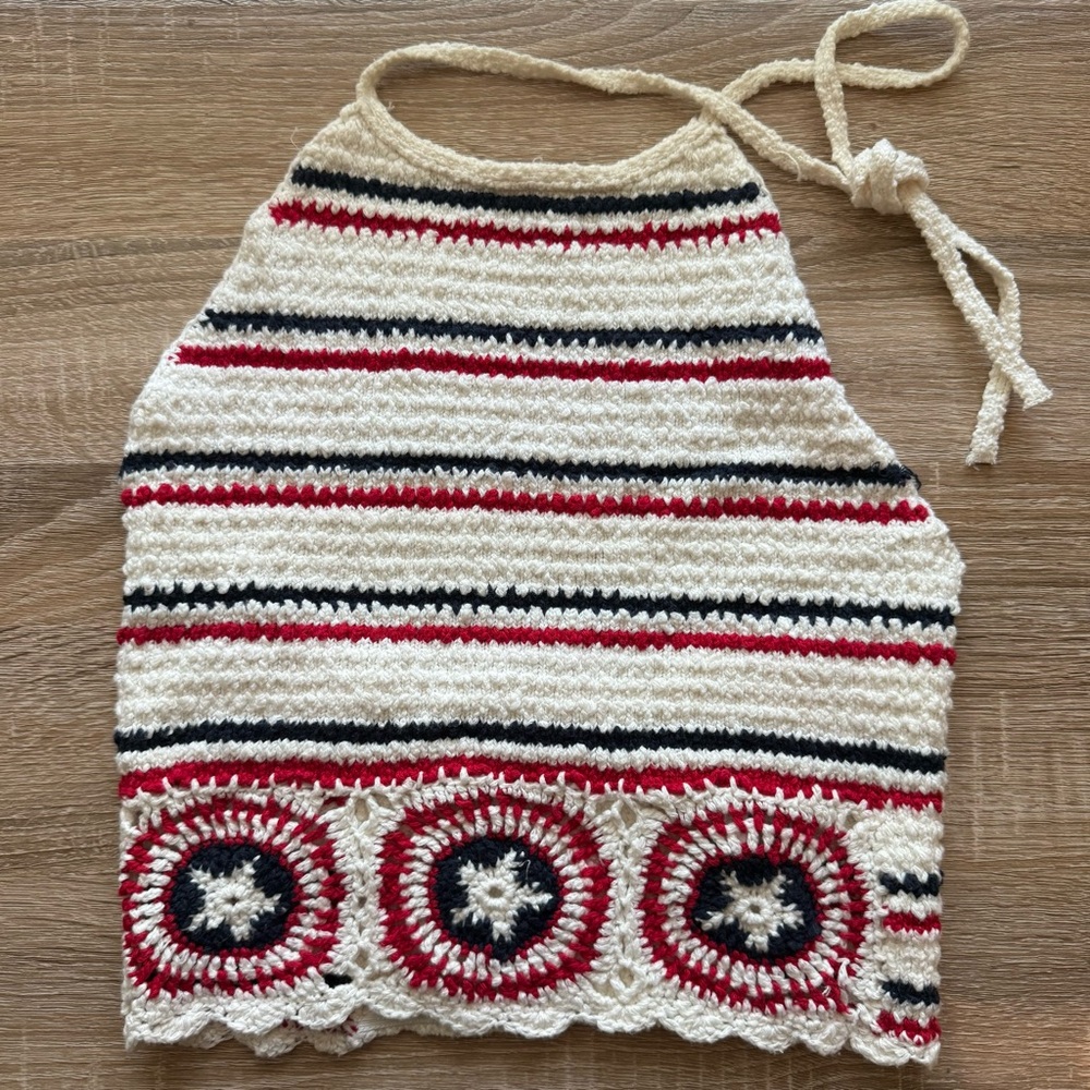rw+b crochet top | hollister - Picture 2 of 4